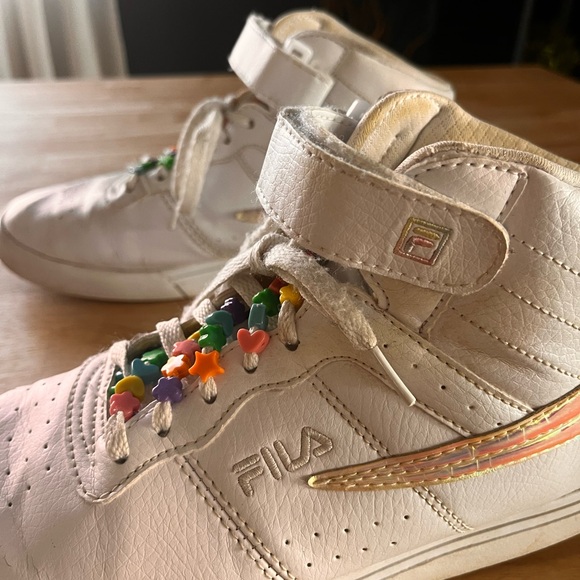 Fila hightop, tennis shoes - Picture 5 of 9